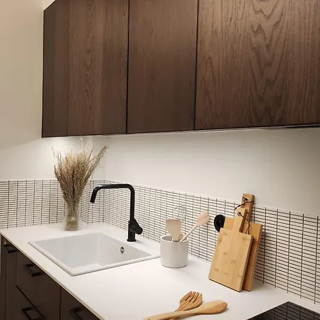 3 Pieces Refait A Neuf Par Architecte ! * Parigi