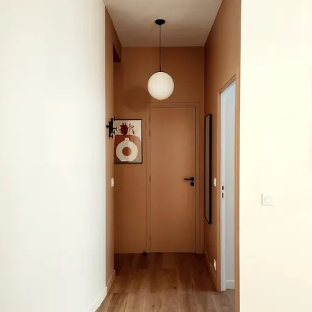 3 Pieces Refait A Neuf Par Architecte ! Paris